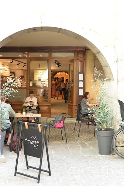 Haven Coffee — Fassade und Eingang