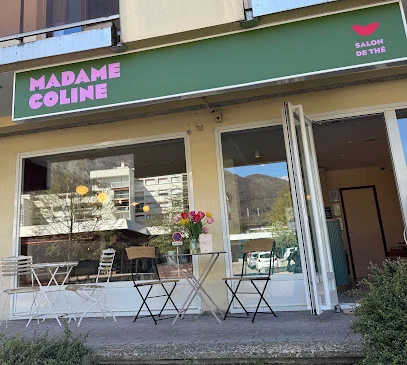 Madame Coline — Fassade und Eingang