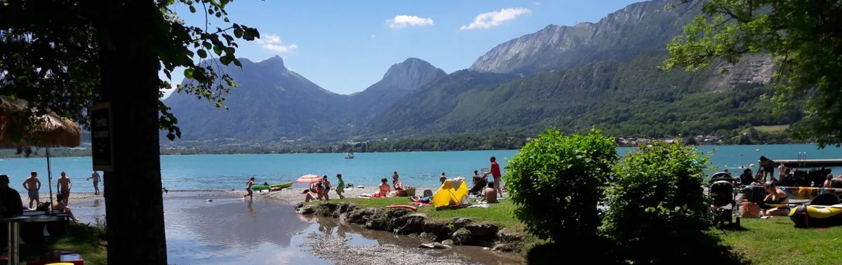 Plage d’Angon — Spiaggia sul lago