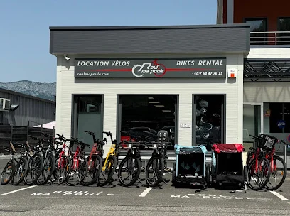 Roul' ma Poule — Sévrier — Biciclette davanti al negozio