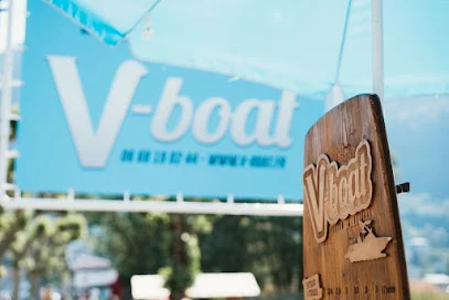 V-Boat — Rótulo del establecimiento